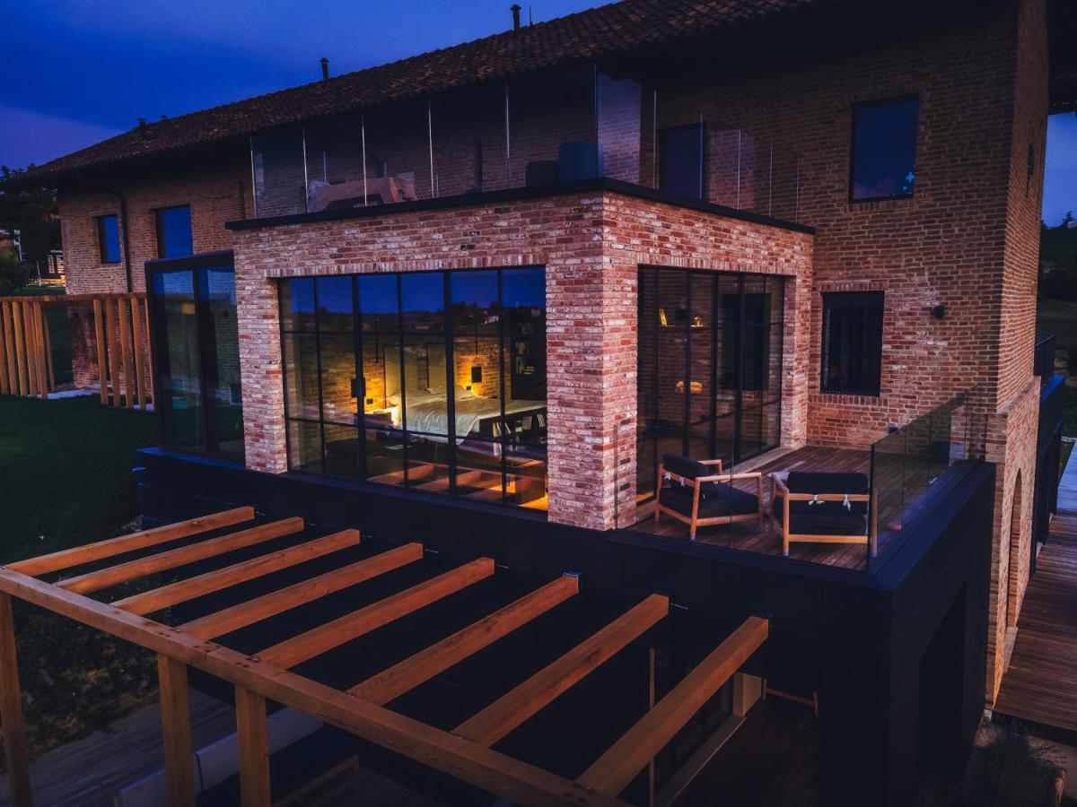Hotel Le Marne Relais Costigliole d'Asti Esterno foto