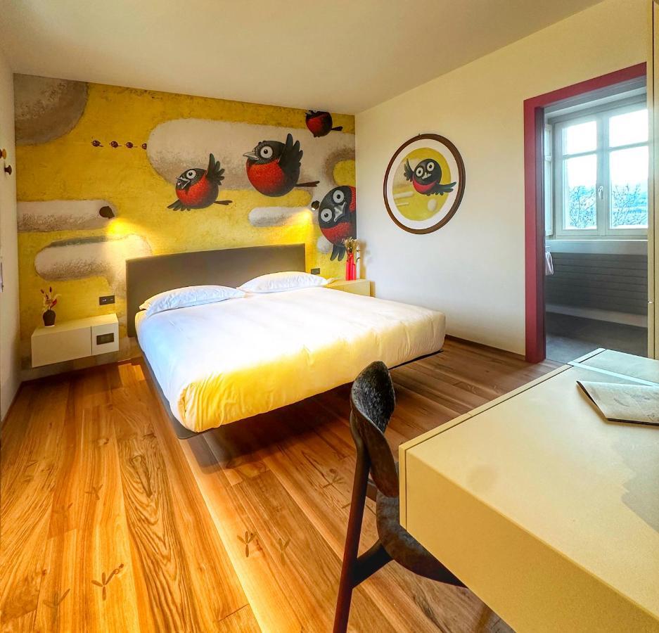 Hotel Le Marne Relais Costigliole d'Asti Esterno foto