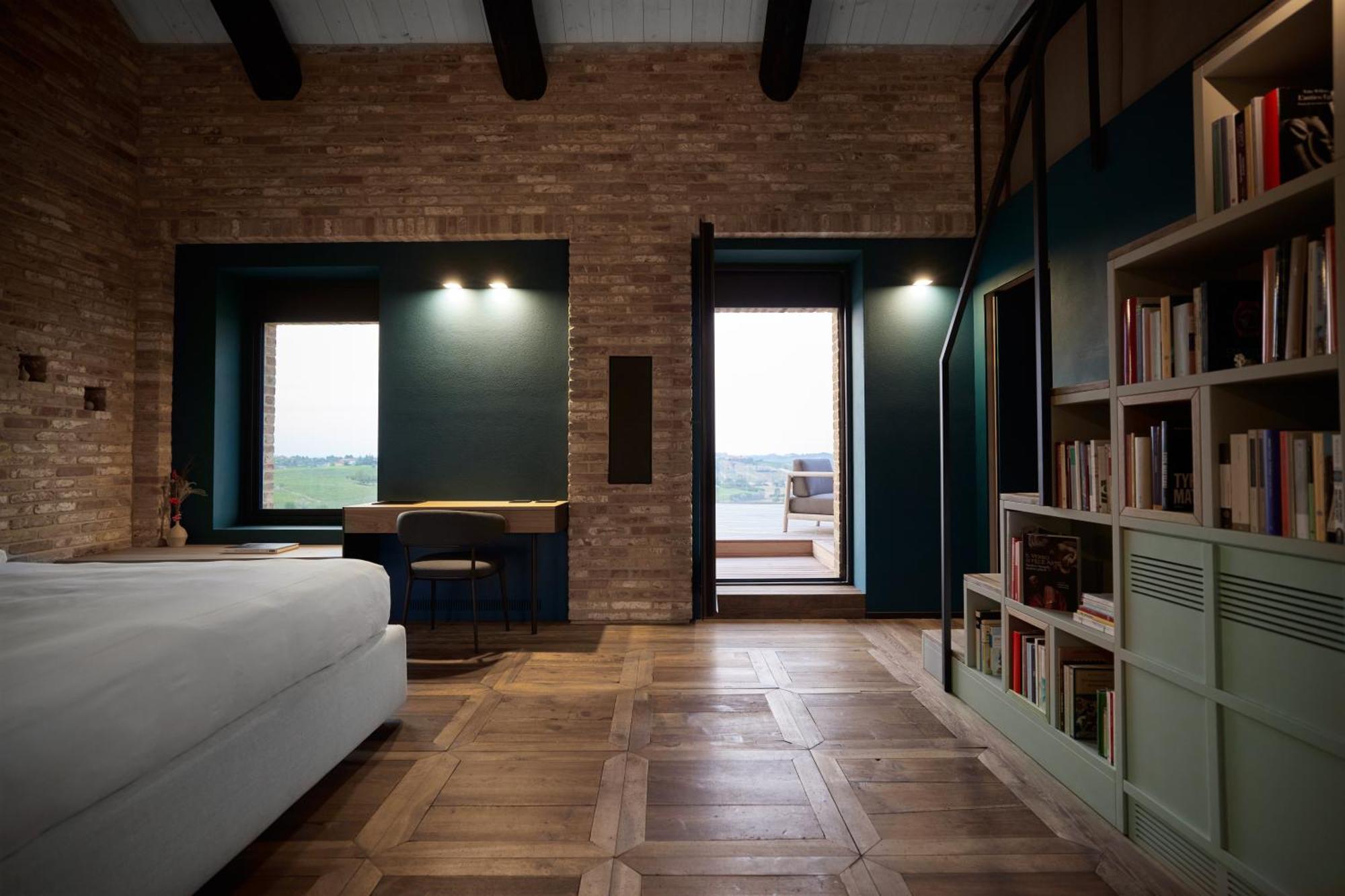 Hotel Le Marne Relais Costigliole d'Asti Esterno foto